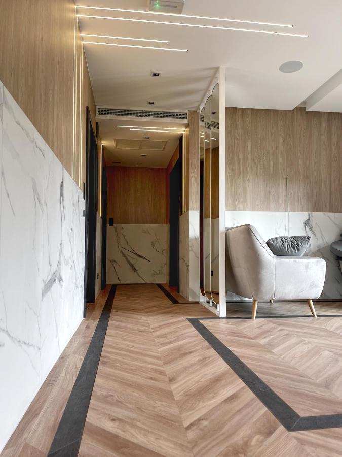 Resto Inn - Smart Apartamenty Blisko Energylandii Polwies エクステリア 写真