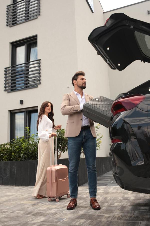Resto Inn - Smart Apartamenty Blisko Energylandii Polwies エクステリア 写真